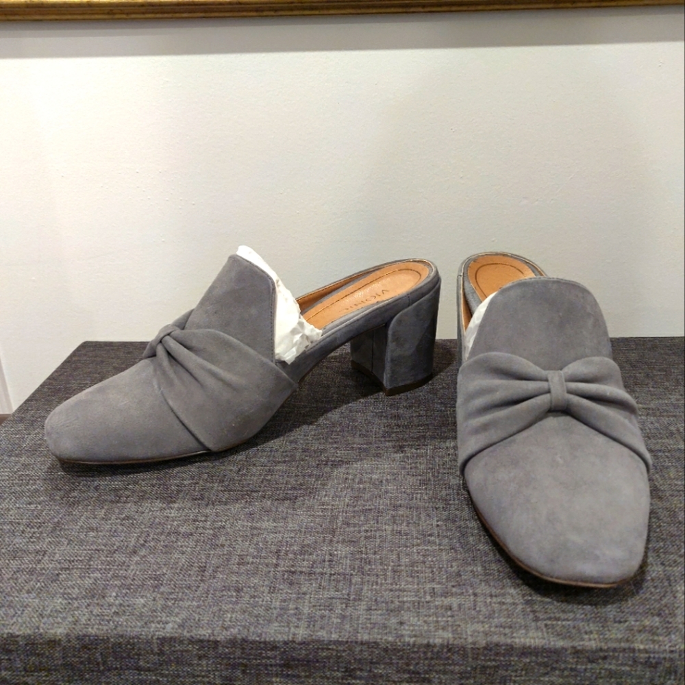 Vionic Gray Suede Mule with Heel